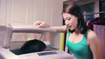 Bu nasıl bir reklamdır ananasınısatayım