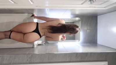 Lauren Alexis SEXY