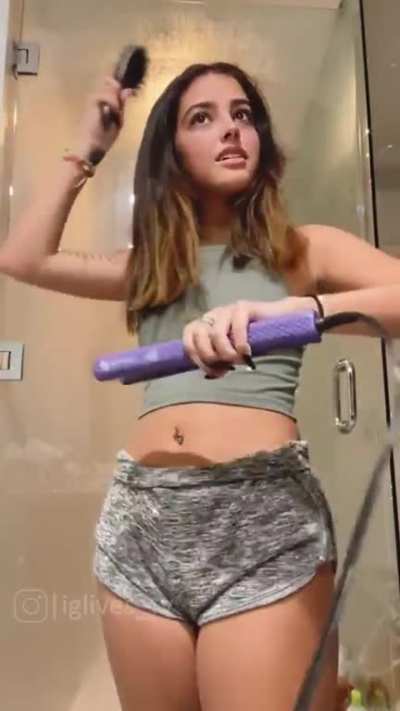 Malu Trevejo | Instagram Live Stream | 27 November 2020