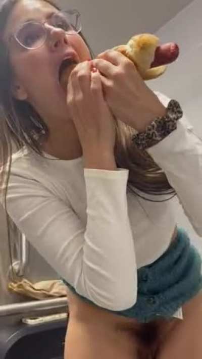 FREE dick rate &amp;amp; boy girl anal video if you join my OnlyFans today (message me on OnlyFans to claim)