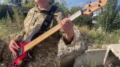 Least Bangin Ukrainian Song/ "there moral is low"- the moral