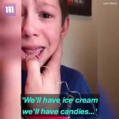 This boy&rsquo;s little brother unexpectedly pulled out the tooth