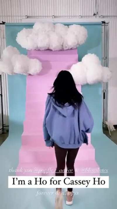☁️👀