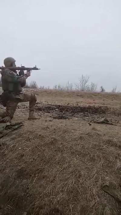 Ukrainian soldiers using a RPG and also a MRAP firing in the direction of Russian forces (footage reportedly recorded in Klishchiivka south of Bahkmut)