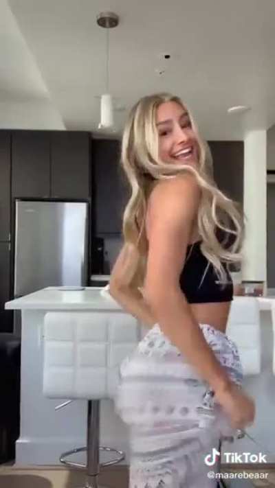 Holy shit! 🥵