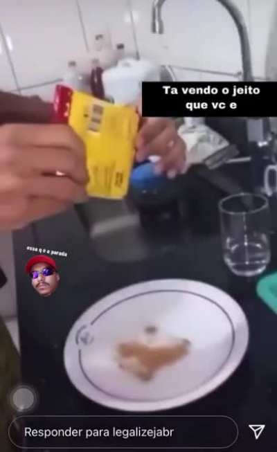 Ele t&aacute; m&uacute;ito drogado