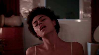 Ana Flavia Cavalcanti rides face in "Death of J.P. Cuenca" (2015)