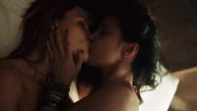 'Shut Eye' s01e01 (2016) Emmanuelle Chriqui & KaDee Strickland