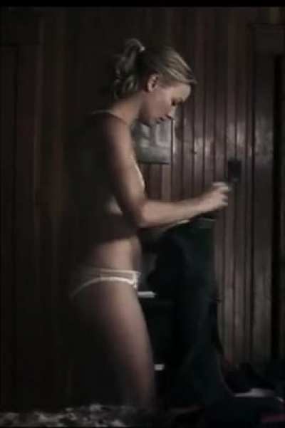 Yvonne Strahovski