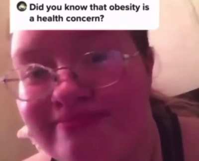 Woman "justifies" why she's not obese.