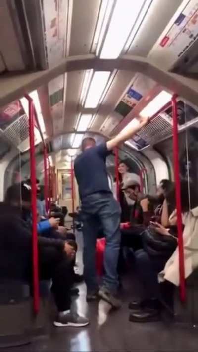 Hero bri&rsquo;ish geezer goes down fightin&hellip;we salute you🫡
