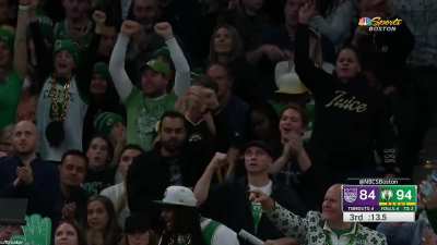 [Highlight] TD Bank is open for Jayson Tatum as he banks the triple in for 30 points to end the 3rd quarter