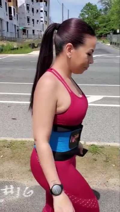 Scarlo&rsquo;s Sweaty, ASS Jiggling Walk (Slow-Motion)😗😋🍑