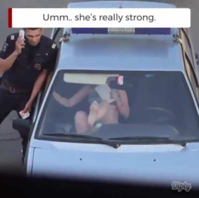 He didn&rsquo;t want to be trapped in with her