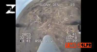 Russian drone mercilessly finishes camouflaged AFU soldiers around Artyomovsk.