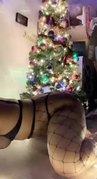 Can this milf throw it back on you?