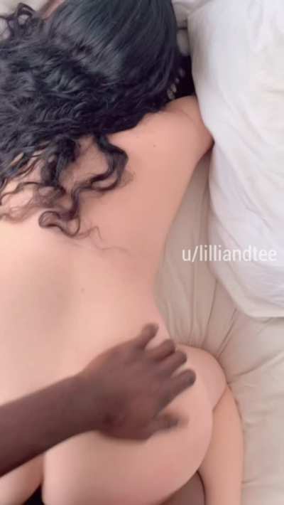Gripping and groaning🥵[oc]
