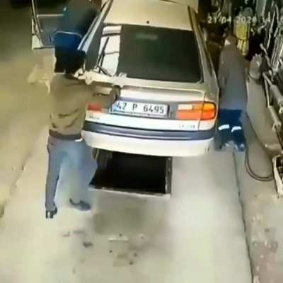 HMB while I push this car