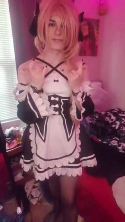 me being cute and dancing :p