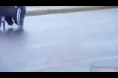 nyoom