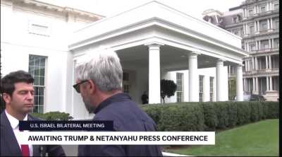 NTV ABD Temsilcisi H&uuml;seyin G&uuml;nay, AP kamerası kayıttayken fark etmeden d&uuml;ş&uuml;ncelerini anlatıyor.
