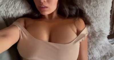Sharing with the brodys, get it while you can, will be taking this off in 1 hour&hellip;tbh her OF isn&rsquo;t worth it&hellip;