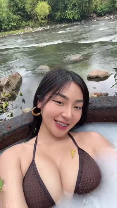 1613