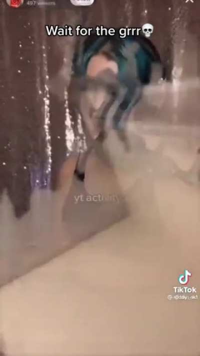 NAHHHHHHH 😭😭😭😭😭😭 (Vid:roddy_ak1)