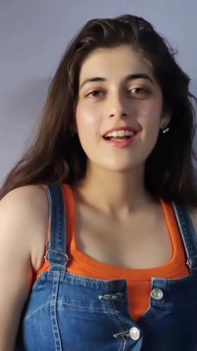 Urvi Singh 
