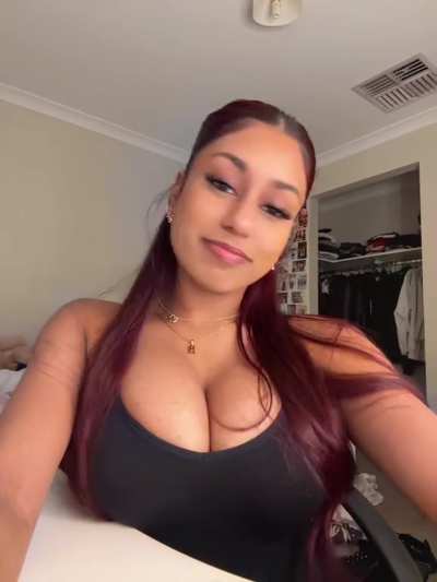 Stackeddd desi slut&hellip; she loves the cocks her tits get her