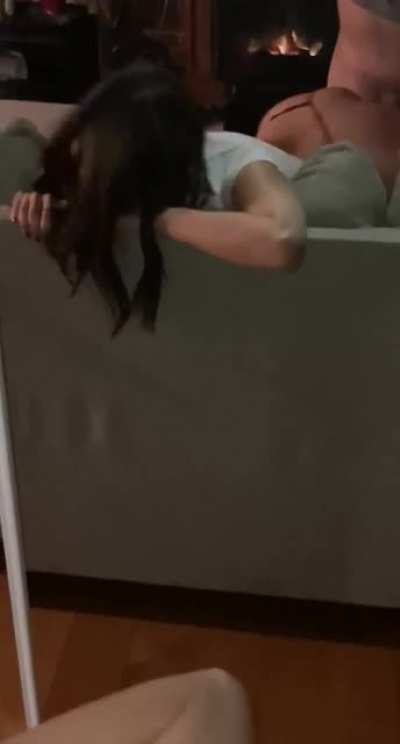 [Reddit] need a bud to throw it back like her
