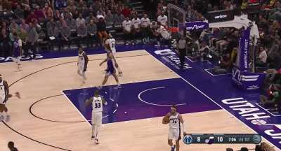 [Highlight] Collin Sexton's first made buckets on his return to the lineup