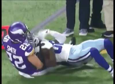 Harrison Smith Chokes out Ceedee Lamb. No Penalty. #trash