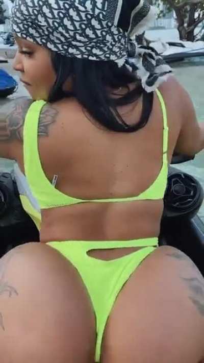 🍆🧱😍