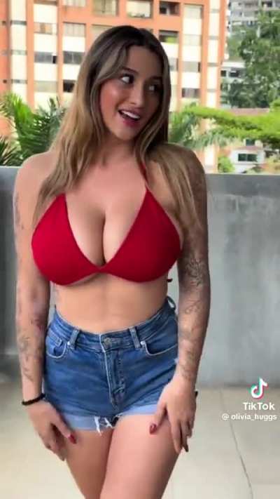@olivia_huggs