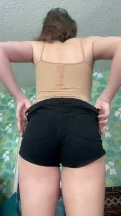 Booooooty Shoooorts