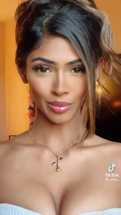 South Asian women are under appreciated 🥵🔥