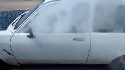 Fumando no carro