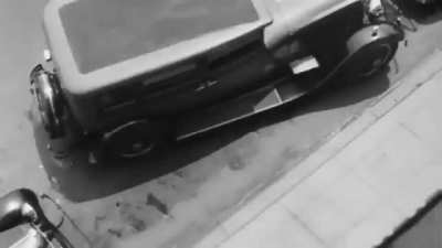 1932 Video Shows A Car With "Park Assist" Feature