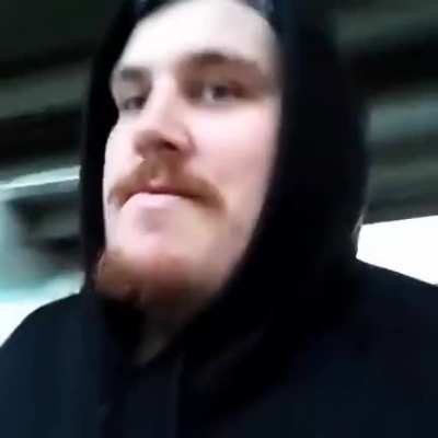 Undercover Anarchist as you can see - A Weng rumlaufen!