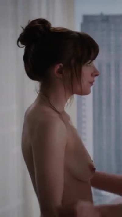 Dakota Johnson