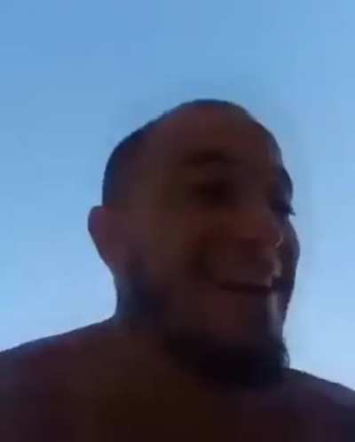 Se fuma makelele