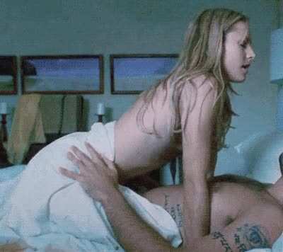Imagine having Kristen Bell ride you like this