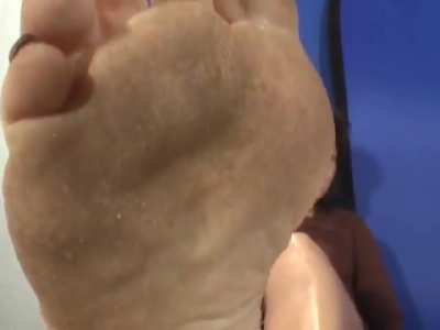 Terri dirty feet