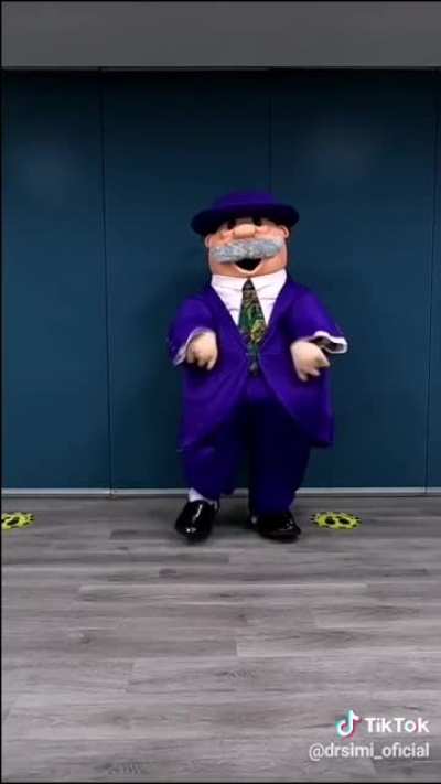Simi elegante.