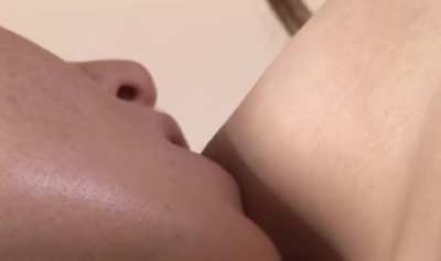 [r/breastsucking] She knows just how her friend likes it