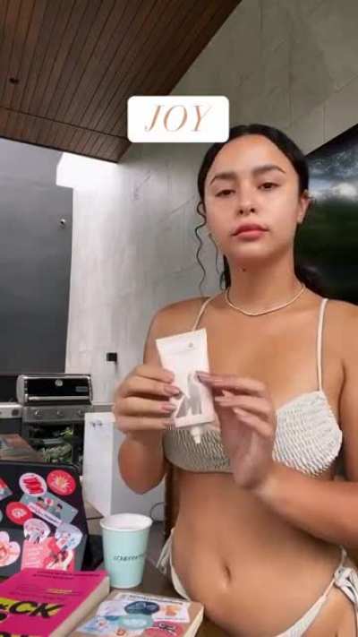 Yassi Pressman