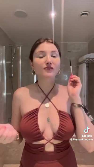 İlayda akdoğan