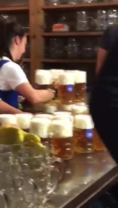 Bier. Bier. Bring more Bier.