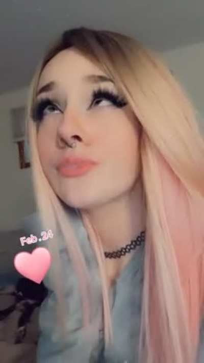 I just really need my pussy pounded &amp;amp; my throat stretched out 😩💕